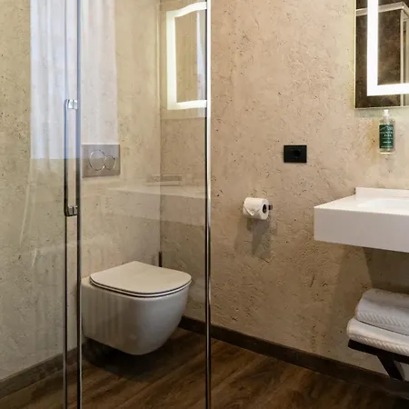 Domus Mea 4* קוסטרמנו