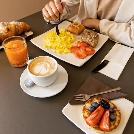 Pensión Domus Mea Costermano